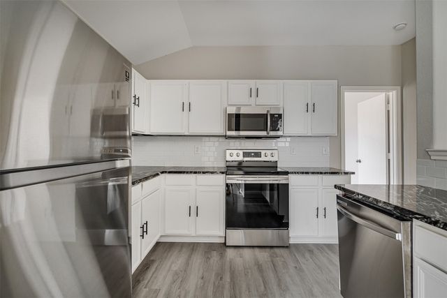 596 Creekbend Street, Crowley, TX 76036