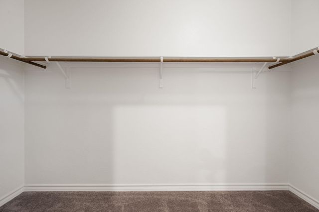 601 Platinum LN, Liberty Hill, TX 78642