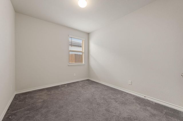 601 Platinum LN, Liberty Hill, TX 78642