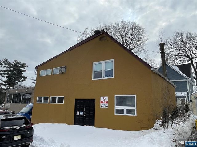 12 Orchard Street, Teaneck, NJ 07666