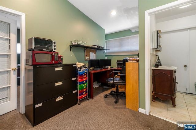 12 Orchard Street, Teaneck, NJ 07666