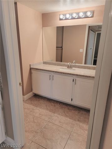 1909 Villa Palms Court 110, Las Vegas, NV 89128