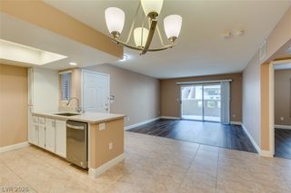 1909 Villa Palms Court 110, Las Vegas, NV 89128