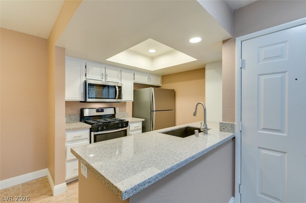 Image 13 of property listing at 1909 Villa Palms Court 110, Las Vegas, NV 89128