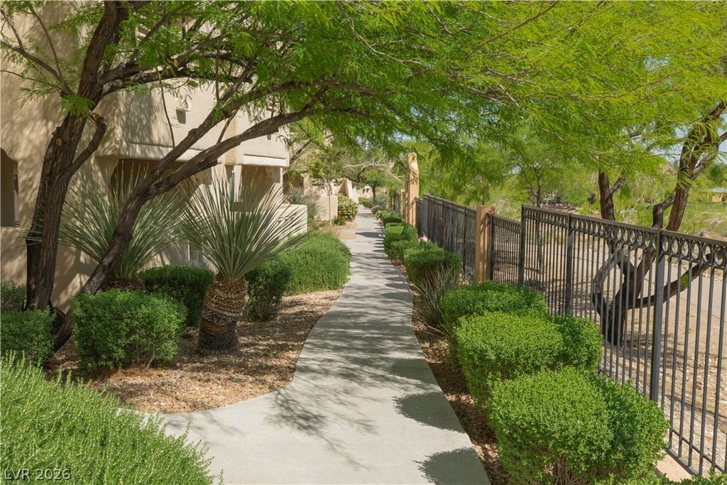 Image 32 of property listing at 1909 Villa Palms Court 110, Las Vegas, NV 89128
