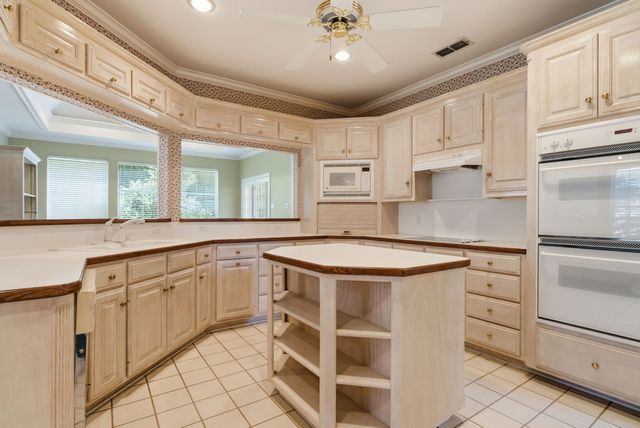 3403 Pinecreek Drive, Tyler, TX 75707