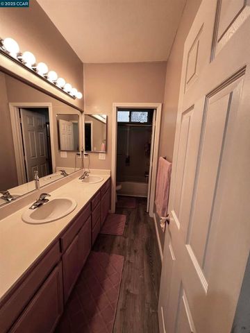 4045 Galenez Way, Antioch, CA 94531