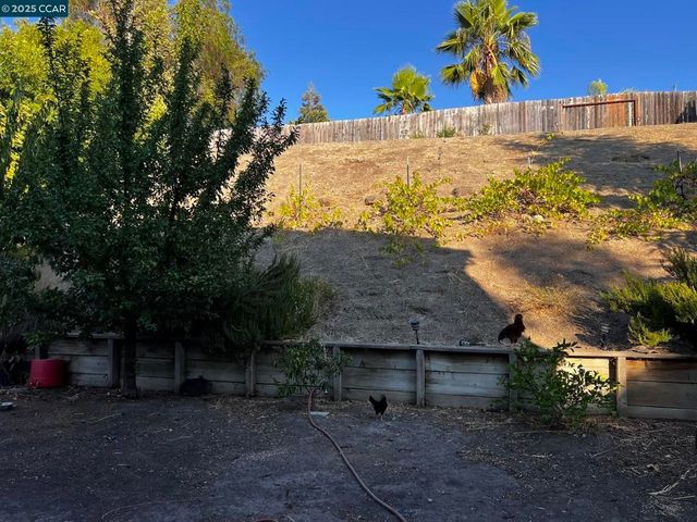 4045 Galenez Way, Antioch, CA 94531