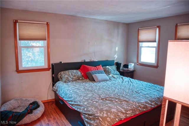 33298 Lake Road, Avon Lake, OH 44012