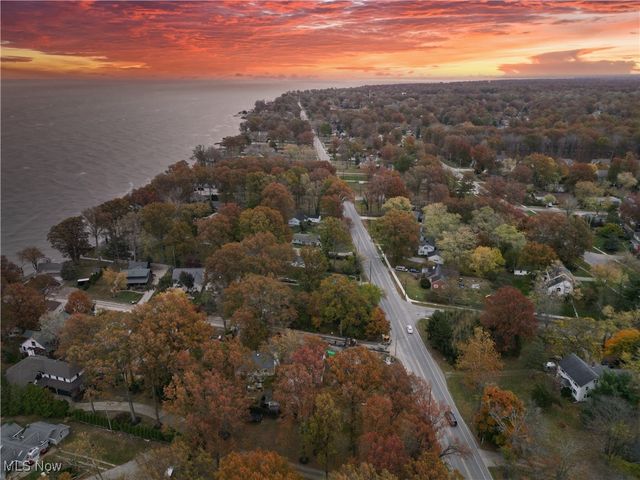 33298 Lake Road, Avon Lake, OH 44012