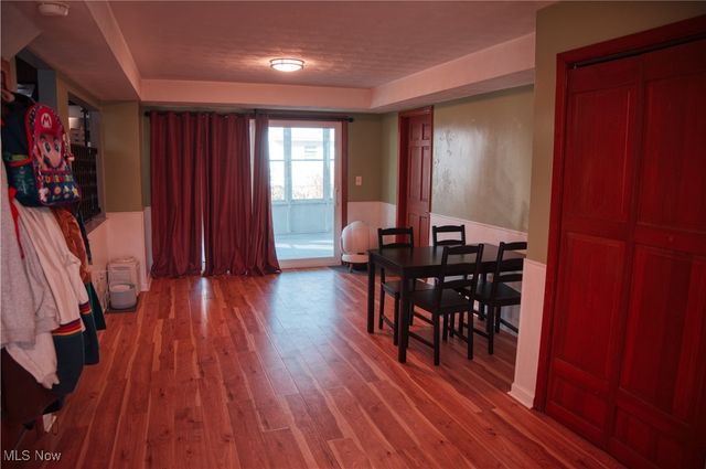 33298 Lake Road, Avon Lake, OH 44012