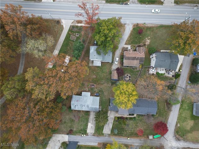 33298 Lake Road, Avon Lake, OH 44012