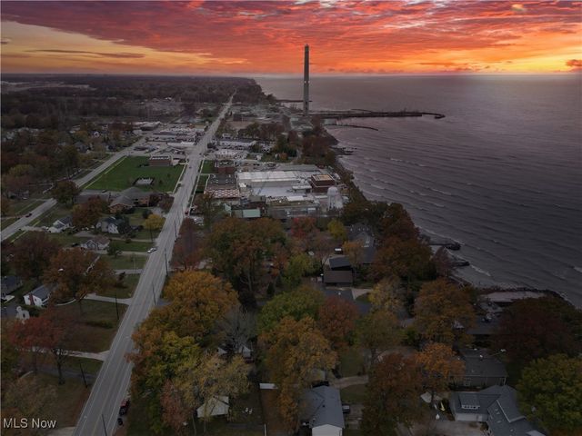 33298 Lake Road, Avon Lake, OH 44012