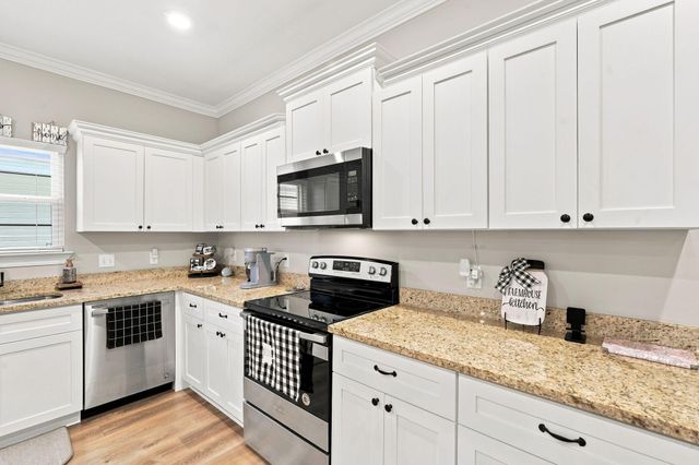 208 Legacy Blvd., Hattiesburg, MS 39402