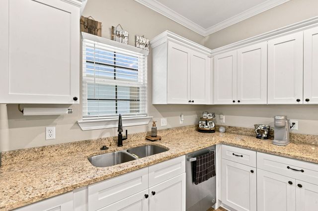 208 Legacy Blvd., Hattiesburg, MS 39402