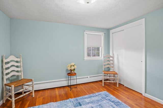 78 2nd Island Road, Webster, MA 01570