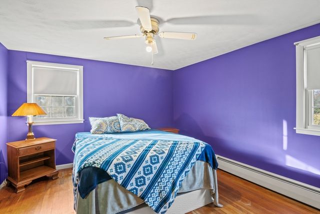 78 2nd Island Road, Webster, MA 01570