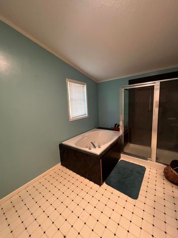 586 Scuffletown Road, Ruffin, SC 29475