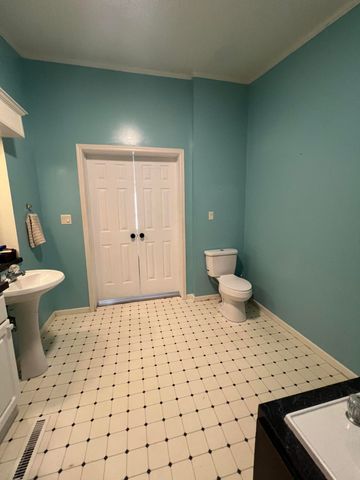 586 Scuffletown Road, Ruffin, SC 29475