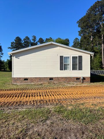 586 Scuffletown Road, Ruffin, SC 29475