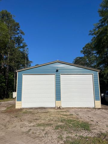 586 Scuffletown Road, Ruffin, SC 29475