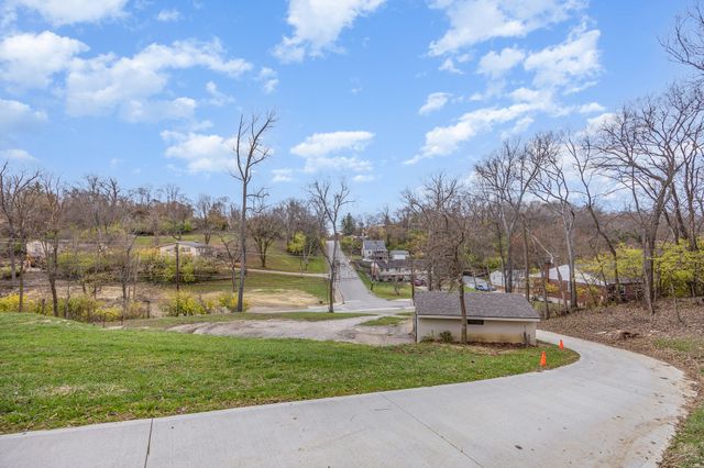 390 Dayton Pike, Dayton, KY 41074