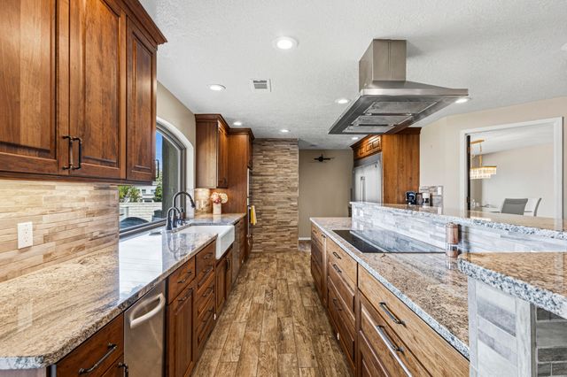 7009 Pala Mesa Court NE, Albuquerque, NM 87111