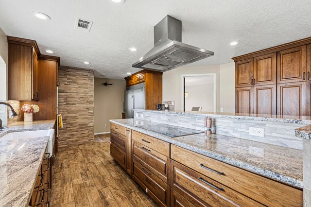 7009 Pala Mesa Court NE, Albuquerque, NM 87111