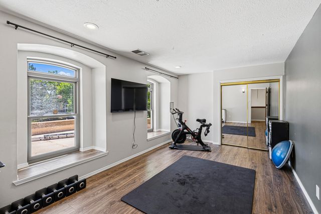 7009 Pala Mesa Court NE, Albuquerque, NM 87111
