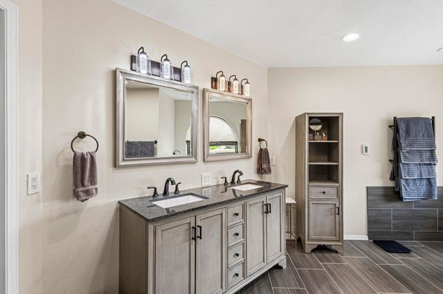 7009 Pala Mesa Court NE, Albuquerque, NM 87111