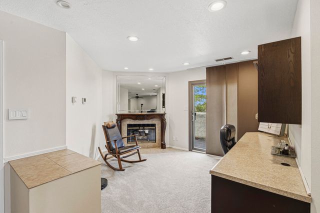 7009 Pala Mesa Court NE, Albuquerque, NM 87111