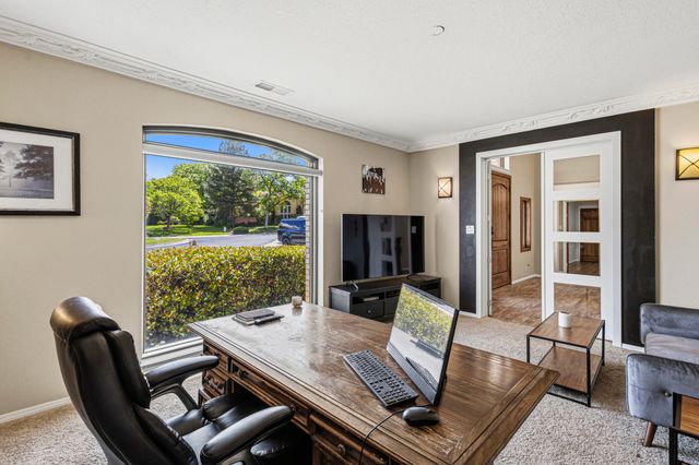 7009 Pala Mesa Court NE, Albuquerque, NM 87111