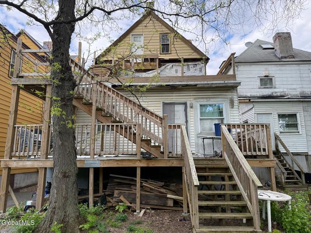 9 Leonard Place, Albany, NY 12202