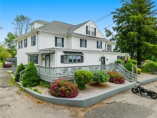 809 Nooseneck Hill Road, West Greenwich, RI 02817