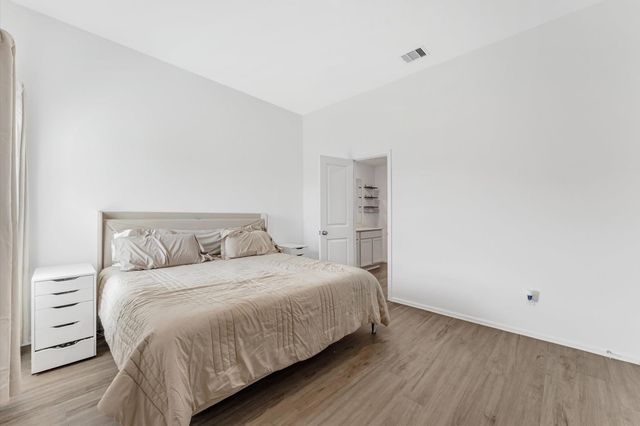 9803 Wembley Vista Court, Baytown, TX 77521