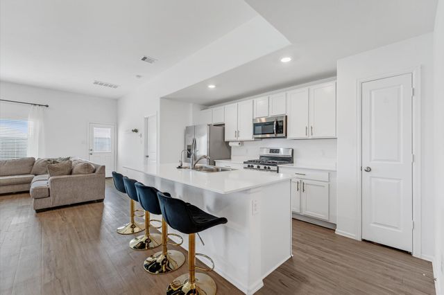 9803 Wembley Vista Court, Baytown, TX 77521