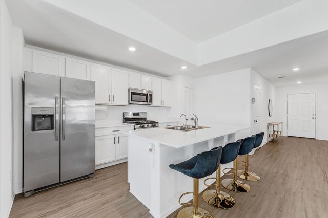 9803 Wembley Vista Court, Baytown, TX 77521