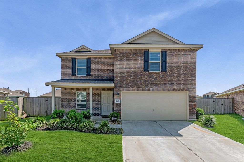 9803 Wembley Vista Court, Baytown, TX 77521