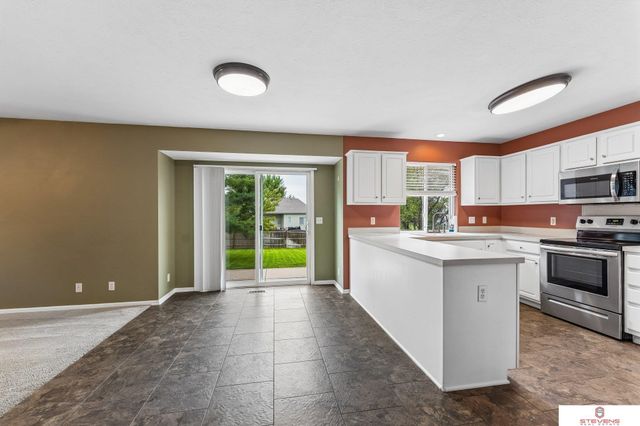 14460 Fowler Avenue, Omaha, NE 68116