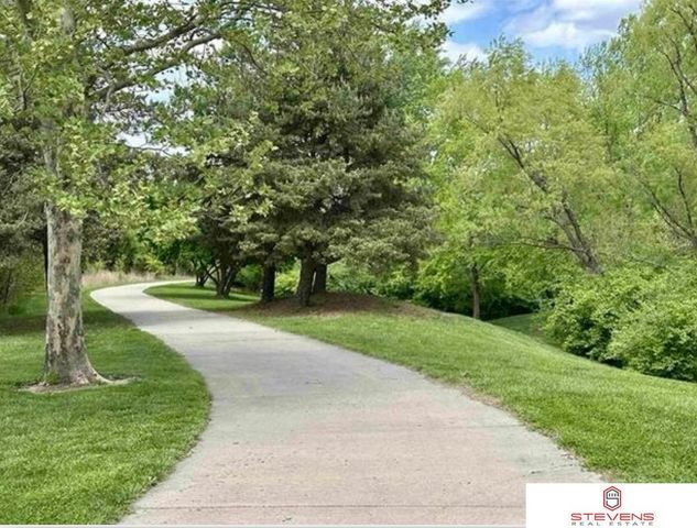 14460 Fowler Avenue, Omaha, NE 68116