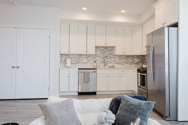 92-94 George St 203, Boston, MA 02119