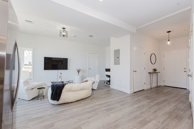 92-94 George St 203, Boston, MA 02119