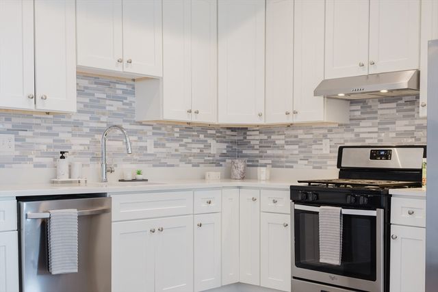 92-94 George St 203, Boston, MA 02119