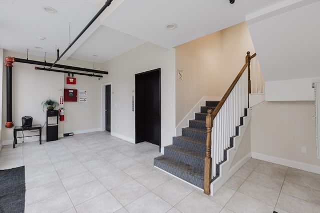 92-94 George St 203, Boston, MA 02119