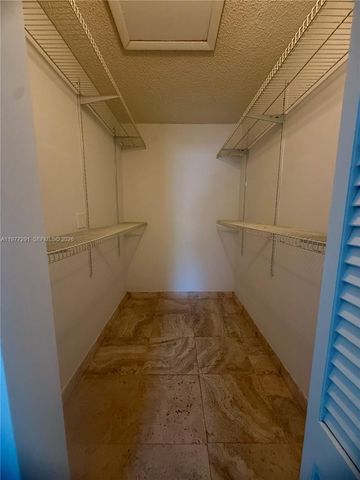 8811 SW 123rd Ct 203-1, Miami, FL 33186