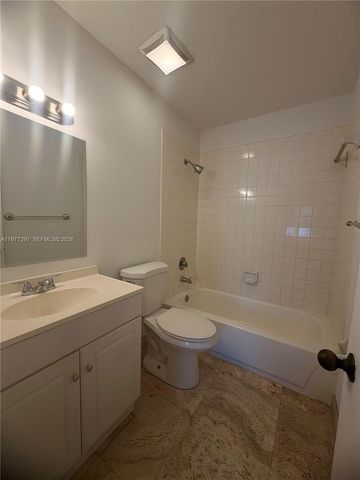 8811 SW 123rd Ct 203-1, Miami, FL 33186