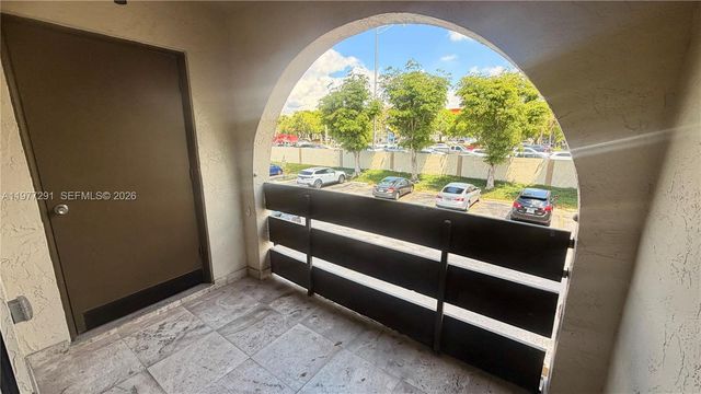 8811 SW 123rd Ct 203-1, Miami, FL 33186