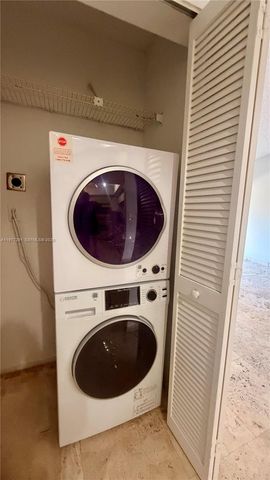 8811 SW 123rd Ct 203-1, Miami, FL 33186