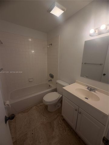 8811 SW 123rd Ct 203-1, Miami, FL 33186