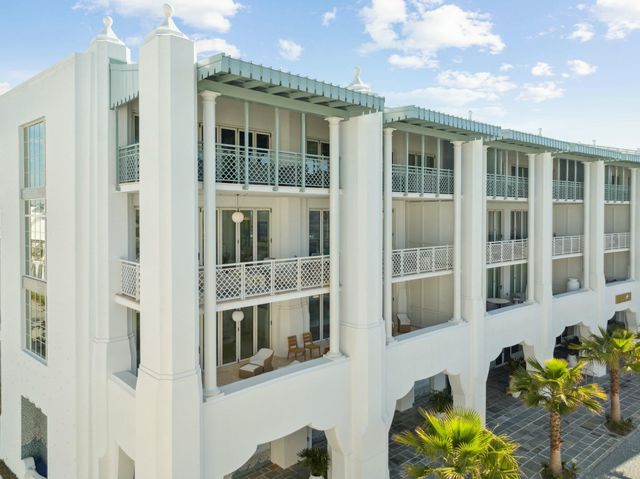 27 Admiralty Row 302, Alys Beach, FL 32461